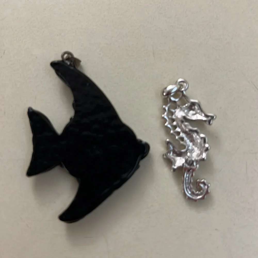 Charms - Picture 4 of 4